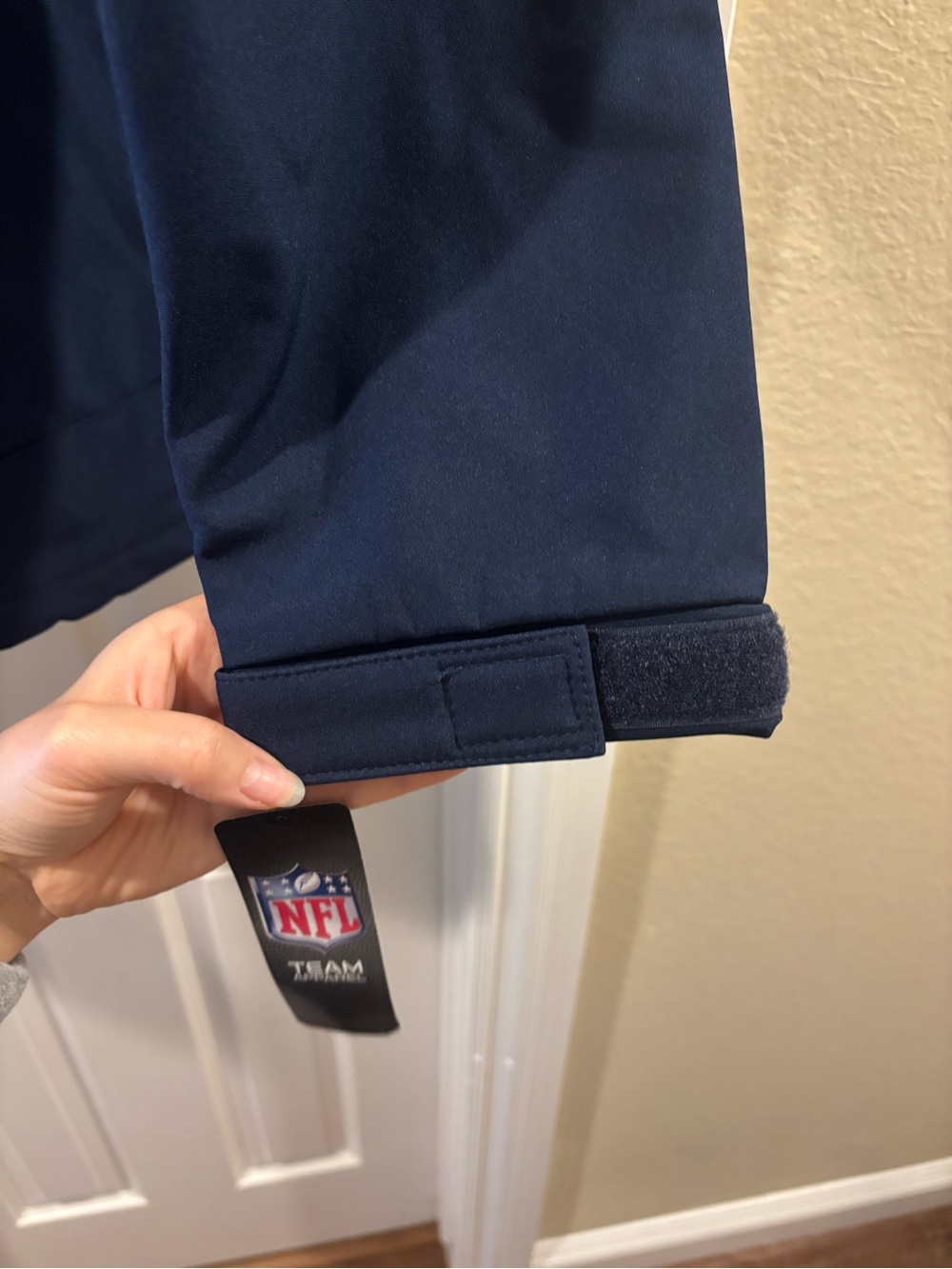 NFL Rams Jacket - XL - Picture 4 of 8